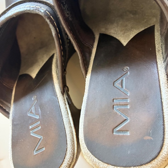 MIA clogs - Picture 2 of 6